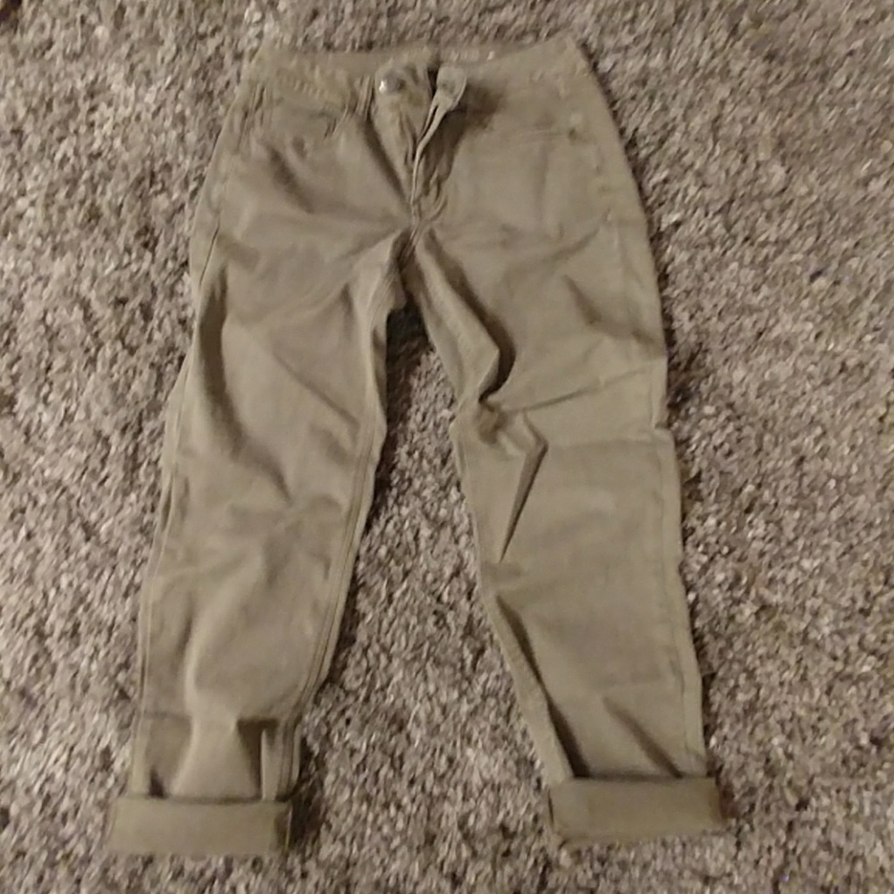 4 / Like new American Eagle Outfitters jeans